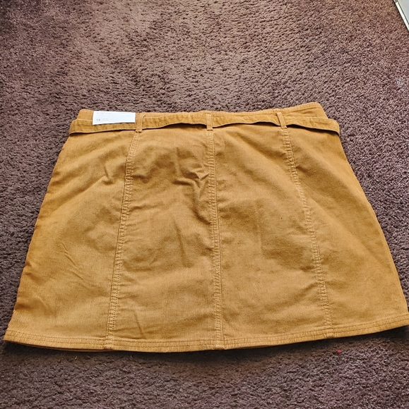 AE Corduroy Skirt - Picture 7 of 7